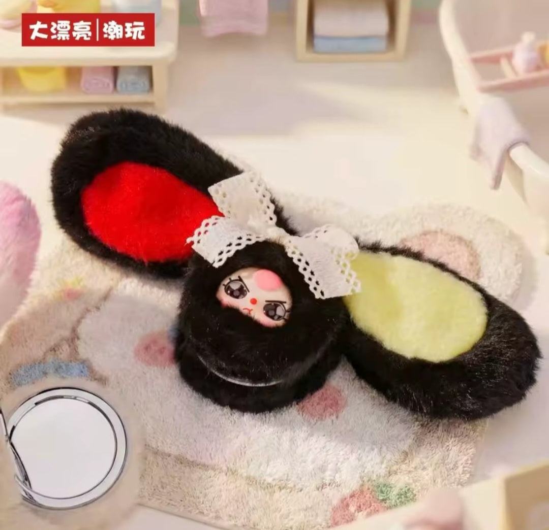 BB3 vanity mirror blind box